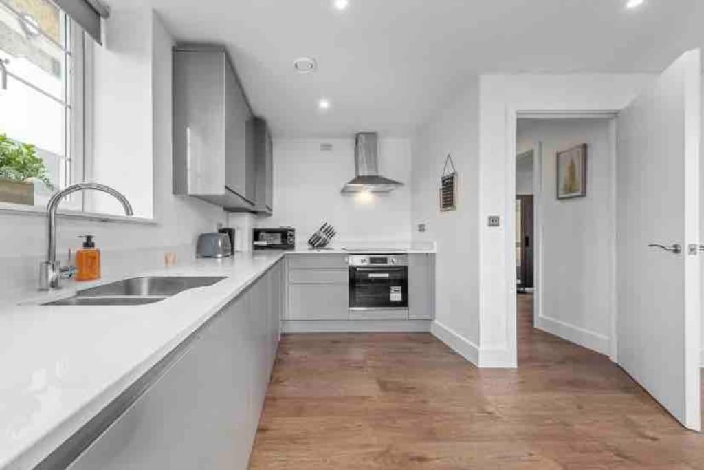 Apartmán Cozy Flat Near London Eye/ Victoria / Vauxhall Exteriér fotografie